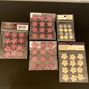 🔸NWT🔸Bundle of Rhinestone Flowers Embellishments by Recollections